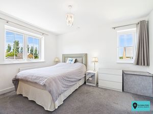 Bedroom- click for photo gallery